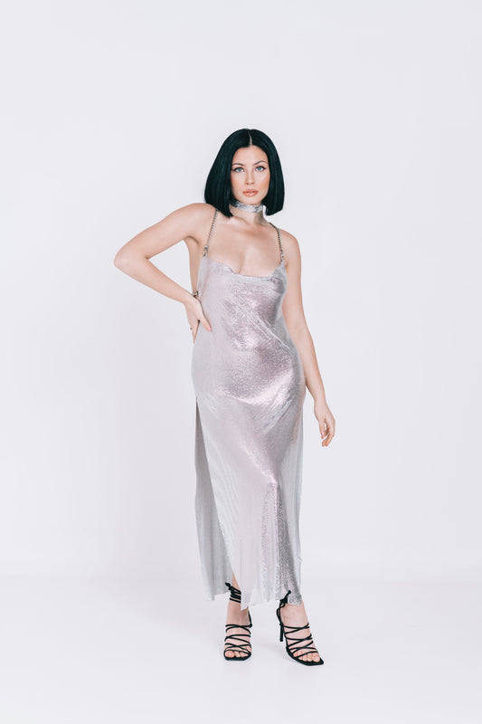 vestito lungo in maglia metallica color argento